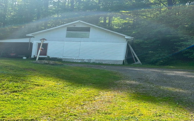 2710 Little Sand Run Road, Buckhannon, West Virginia 26201, 4 Bedrooms Bedrooms, 6 Rooms Rooms,2 BathroomsBathrooms,Single Family Detached,For Sale,Little Sand Run,10165132
