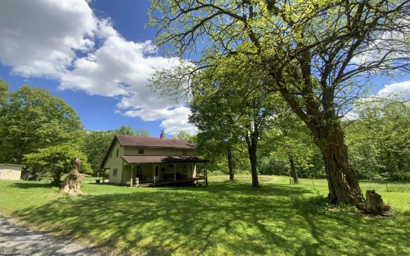 462 Childs Road, Terra Alta, West Virginia 26764, 2 Bedrooms Bedrooms, 5 Rooms Rooms,Single Family Detached,For Sale,Childs,10165134 462 Childs Road, Terra Alta, West Virginia 26764, 2 Bedrooms Bedrooms, 5 Rooms Rooms,Single Family Detached,For Sale,Childs,10165134