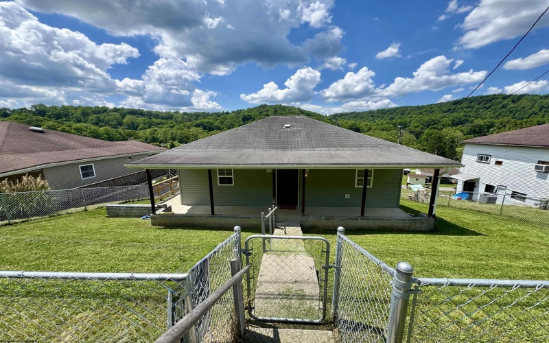 37 Crown Street, Worthington, West Virginia 26591, 2 Bedrooms Bedrooms, 5 Rooms Rooms,1 BathroomBathrooms,Single Family Detached,For Sale,Crown,10165150 37 Crown Street, Worthington, West Virginia 26591, 2 Bedrooms Bedrooms, 5 Rooms Rooms,1 BathroomBathrooms,Single Family Detached,For Sale,Crown,10165150
