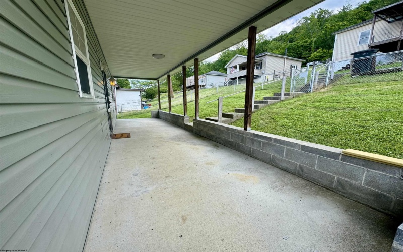 37 Crown Street, Worthington, West Virginia 26591, 2 Bedrooms Bedrooms, 5 Rooms Rooms,1 BathroomBathrooms,Single Family Detached,For Sale,Crown,10165150 37 Crown Street, Worthington, West Virginia 26591, 2 Bedrooms Bedrooms, 5 Rooms Rooms,1 BathroomBathrooms,Single Family Detached,For Sale,Crown,10165150