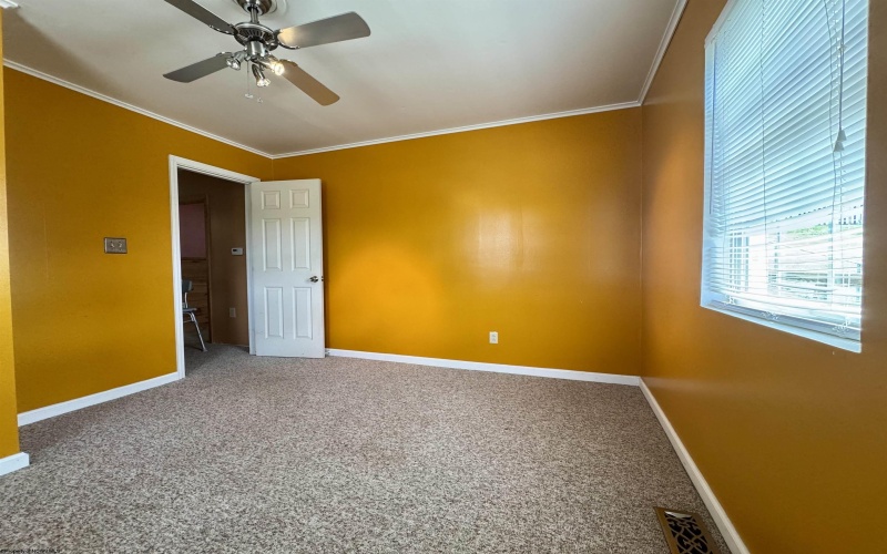 37 Crown Street, Worthington, West Virginia 26591, 2 Bedrooms Bedrooms, 5 Rooms Rooms,1 BathroomBathrooms,Single Family Detached,For Sale,Crown,10165150 37 Crown Street, Worthington, West Virginia 26591, 2 Bedrooms Bedrooms, 5 Rooms Rooms,1 BathroomBathrooms,Single Family Detached,For Sale,Crown,10165150
