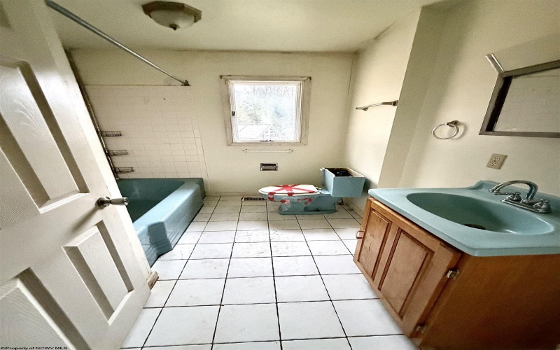 973 Bonnett Hollow, Glenville, West Virginia 26351, 3 Bedrooms Bedrooms, 10 Rooms Rooms,2 BathroomsBathrooms,Single Family Detached,For Sale,Bonnett,10165148 973 Bonnett Hollow, Glenville, West Virginia 26351, 3 Bedrooms Bedrooms, 10 Rooms Rooms,2 BathroomsBathrooms,Single Family Detached,For Sale,Bonnett,10165148