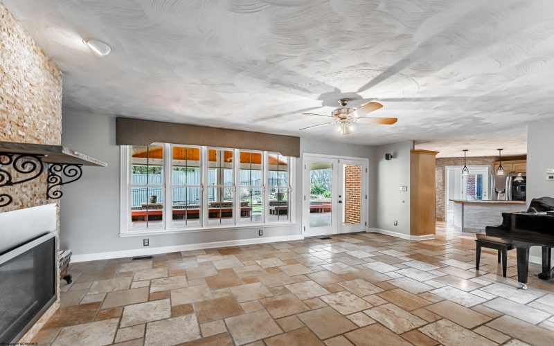 3 Zara Drive, Morgantown, West Virginia 26508, 4 Bedrooms Bedrooms, 13 Rooms Rooms,2 BathroomsBathrooms,Single Family Detached,For Sale,Zara,10165151