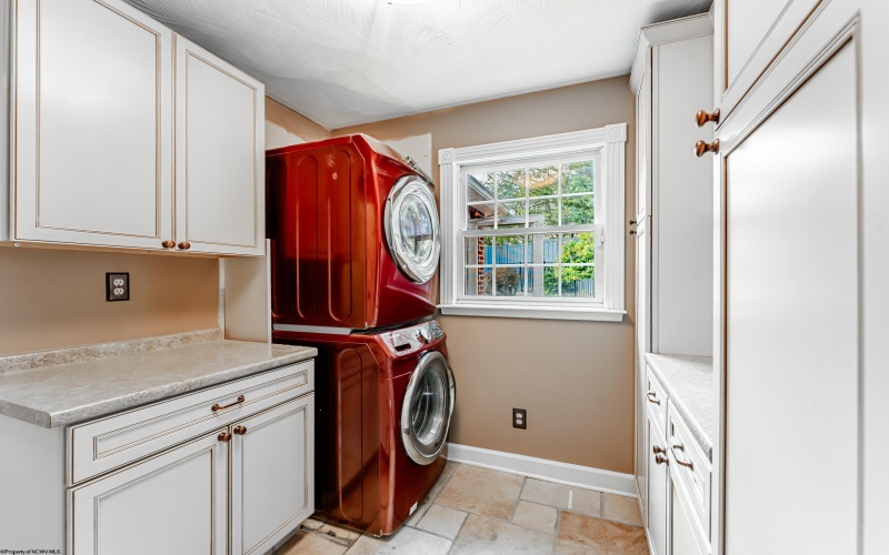 3 Zara Drive, Morgantown, West Virginia 26508, 4 Bedrooms Bedrooms, 13 Rooms Rooms,2 BathroomsBathrooms,Single Family Detached,For Sale,Zara,10165151