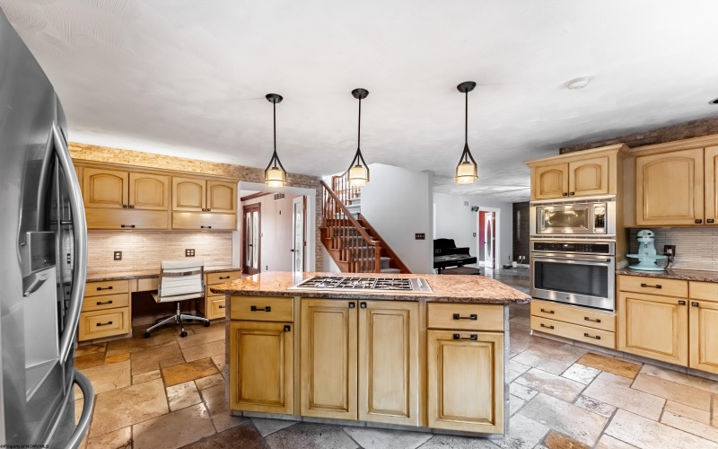 3 Zara Drive, Morgantown, West Virginia 26508, 4 Bedrooms Bedrooms, 13 Rooms Rooms,2 BathroomsBathrooms,Single Family Detached,For Sale,Zara,10165151