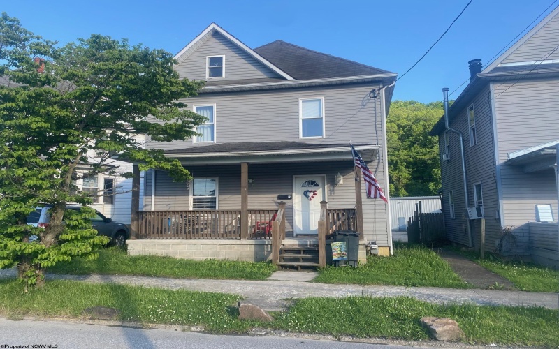 12 Locust Street, Elkins, West Virginia 26241, 4 Bedrooms Bedrooms, 7 Rooms Rooms,2 BathroomsBathrooms,Single Family Detached,For Sale,Locust,10165157