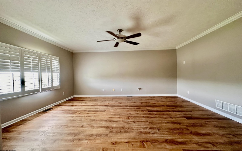 214 Evergreen Drive, Bridgeport, West Virginia 26330, 4 Bedrooms Bedrooms, 8 Rooms Rooms,2 BathroomsBathrooms,Single Family Detached,For Sale,Evergreen,10165158 214 Evergreen Drive, Bridgeport, West Virginia 26330, 4 Bedrooms Bedrooms, 8 Rooms Rooms,2 BathroomsBathrooms,Single Family Detached,For Sale,Evergreen,10165158