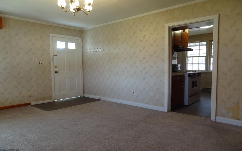 404 Crowl Street, Westover, West Virginia 26501, 2 Bedrooms Bedrooms, 4 Rooms Rooms,1 BathroomBathrooms,Single Family Detached,For Sale,Crowl,10165166