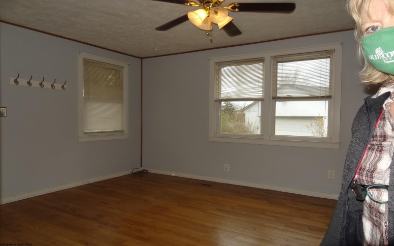 408 Crowl Street, Westover, West Virginia 26501, 2 Bedrooms Bedrooms, 4 Rooms Rooms,1 BathroomBathrooms,Single Family Detached,For Sale,Crowl,10165167