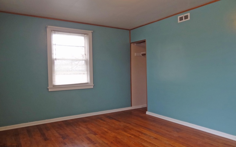 408 Crowl Street, Westover, West Virginia 26501, 2 Bedrooms Bedrooms, 4 Rooms Rooms,1 BathroomBathrooms,Single Family Detached,For Sale,Crowl,10165167
