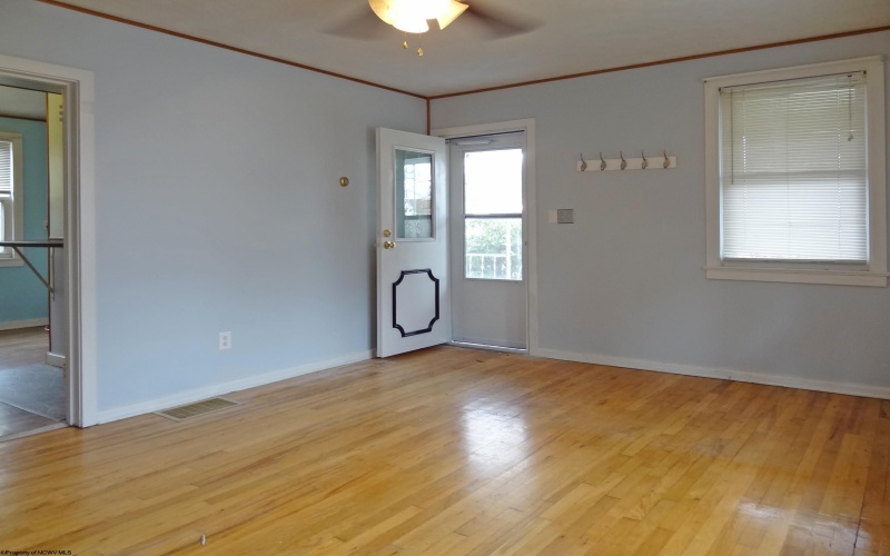 408 Crowl Street, Westover, West Virginia 26501, 2 Bedrooms Bedrooms, 4 Rooms Rooms,1 BathroomBathrooms,Single Family Detached,For Sale,Crowl,10165167