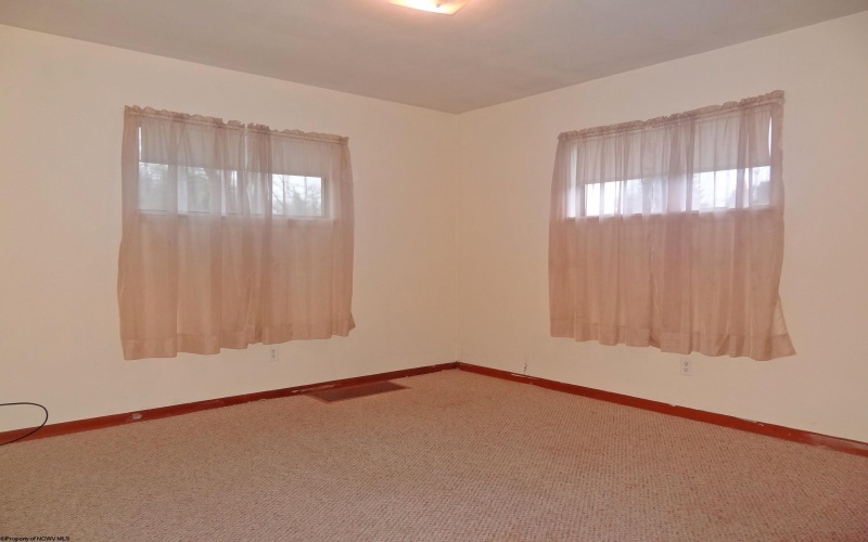 93 Maple Avenue, Westover, West Virginia 26501, 3 Bedrooms Bedrooms, 3 Rooms Rooms,1 BathroomBathrooms,Single Family Detached,For Sale,Maple,10165168