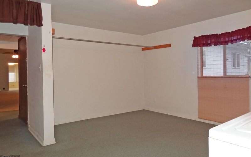 93 Maple Avenue, Westover, West Virginia 26501, 3 Bedrooms Bedrooms, 3 Rooms Rooms,1 BathroomBathrooms,Single Family Detached,For Sale,Maple,10165168