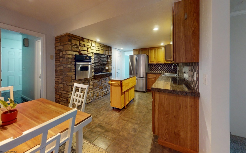818 Coleman Avenue, Fairmont, West Virginia 26554, 4 Bedrooms Bedrooms, 9 Rooms Rooms,2 BathroomsBathrooms,Single Family Detached,For Sale,Coleman,10165170