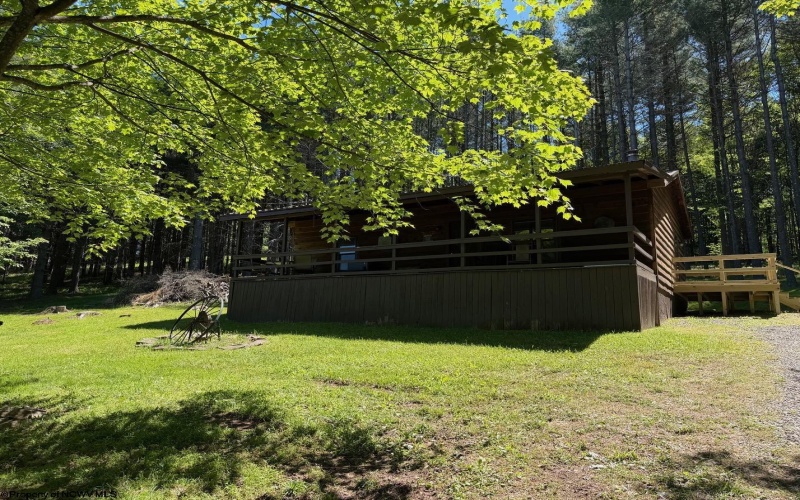 186 Whitetail Road, Glady, West Virginia 26268, 2 Bedrooms Bedrooms, 5 Rooms Rooms,1 BathroomBathrooms,Single Family Detached,For Sale,Whitetail,10165187