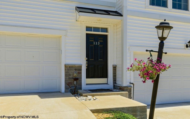 113 Yorktown Court, Bridgeport, West Virginia 26330, 3 Bedrooms Bedrooms, 5 Rooms Rooms,2 BathroomsBathrooms,Single Family Attached,For Sale,Yorktown,10165175
