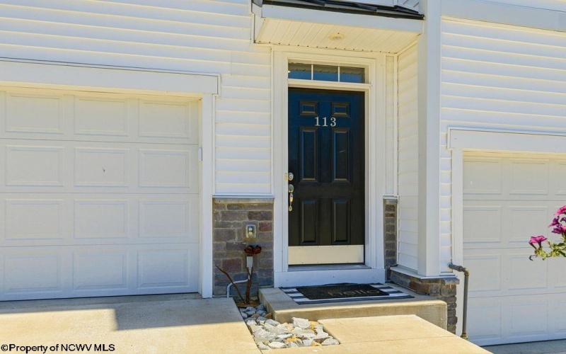 113 Yorktown Court, Bridgeport, West Virginia 26330, 3 Bedrooms Bedrooms, 5 Rooms Rooms,2 BathroomsBathrooms,Single Family Attached,For Sale,Yorktown,10165175