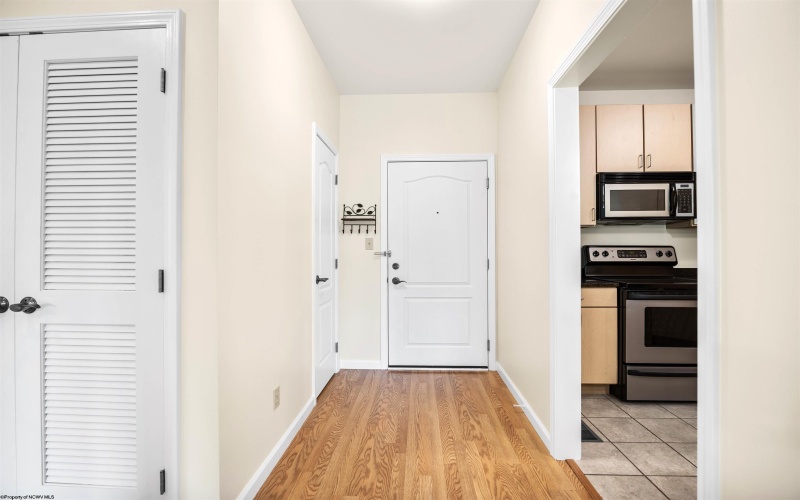 135 Fountain View, Morgantown, West Virginia 26505, 2 Bedrooms Bedrooms, 5 Rooms Rooms,2 BathroomsBathrooms,Single Family Attached,For Sale,Fountain,10165183