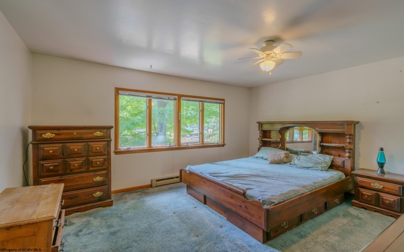 1061 Loren Lane, Fairmont, West Virginia 26554, 2 Bedrooms Bedrooms, 6 Rooms Rooms,1 BathroomBathrooms,Single Family Detached,For Sale,Loren,10165185