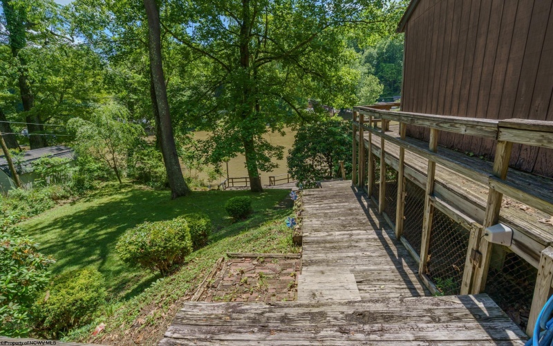 1061 Loren Lane, Fairmont, West Virginia 26554, 2 Bedrooms Bedrooms, 6 Rooms Rooms,1 BathroomBathrooms,Single Family Detached,For Sale,Loren,10165185