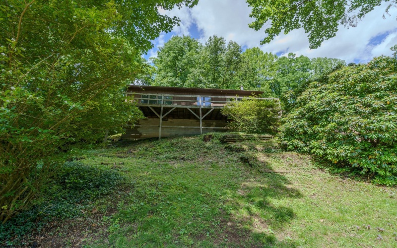 1061 Loren Lane, Fairmont, West Virginia 26554, 2 Bedrooms Bedrooms, 6 Rooms Rooms,1 BathroomBathrooms,Single Family Detached,For Sale,Loren,10165185