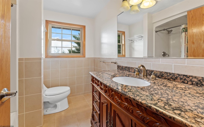 107 Oakview Drive, Morgantown, West Virginia 26505, 4 Bedrooms Bedrooms, 9 Rooms Rooms,3 BathroomsBathrooms,Single Family Detached,For Sale,Oakview,10165173