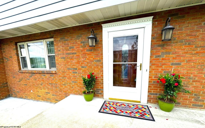 107 Oakview Drive, Morgantown, West Virginia 26505, 4 Bedrooms Bedrooms, 9 Rooms Rooms,3 BathroomsBathrooms,Single Family Detached,For Sale,Oakview,0,10165173