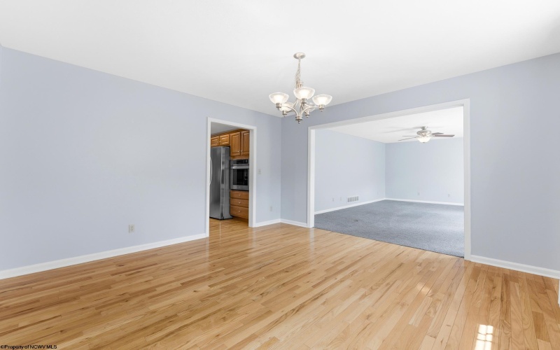 108 Center Court, Bridgeport, West Virginia 26330, 3 Bedrooms Bedrooms, 6 Rooms Rooms,2 BathroomsBathrooms,Single Family Attached,For Sale,Center,10165204