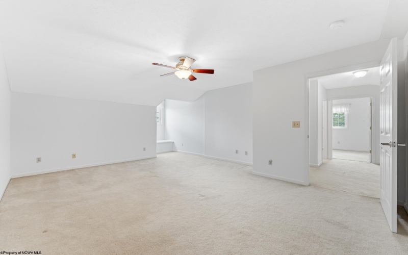 108 Center Court, Bridgeport, West Virginia 26330, 3 Bedrooms Bedrooms, 6 Rooms Rooms,2 BathroomsBathrooms,Single Family Attached,For Sale,Center,10165204