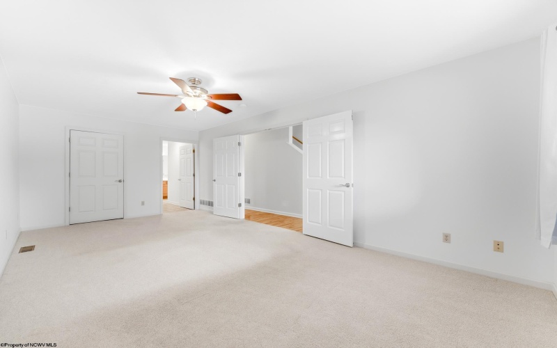 108 Center Court, Bridgeport, West Virginia 26330, 3 Bedrooms Bedrooms, 6 Rooms Rooms,2 BathroomsBathrooms,Single Family Attached,For Sale,Center,10165204