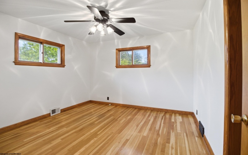 1217 Corvet Avenue, Morgantown, West Virginia 26505, 3 Bedrooms Bedrooms, 6 Rooms Rooms,2 BathroomsBathrooms,Residential Rentals,For Rent,Corvet,10165207