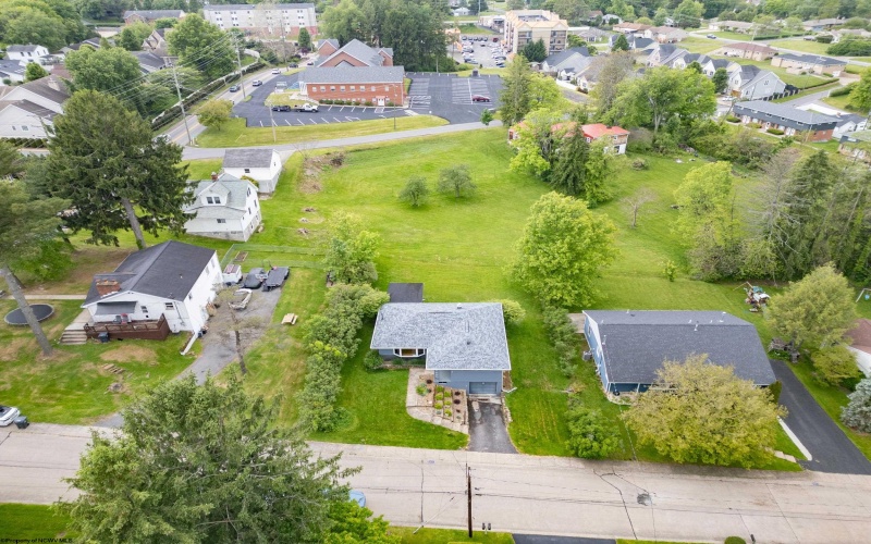 1217 Corvet Avenue, Morgantown, West Virginia 26505, 3 Bedrooms Bedrooms, 6 Rooms Rooms,2 BathroomsBathrooms,Residential Rentals,For Rent,Corvet,10165207