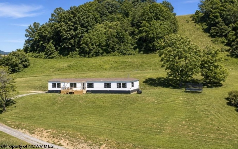 322 Old Acres Road, Jane Lew, West Virginia 26378, 4 Bedrooms Bedrooms, 8 Rooms Rooms,2 BathroomsBathrooms,Single Family Detached,For Sale,Old Acres,10165203 322 Old Acres Road, Jane Lew, West Virginia 26378, 4 Bedrooms Bedrooms, 8 Rooms Rooms,2 BathroomsBathrooms,Single Family Detached,For Sale,Old Acres,10165203