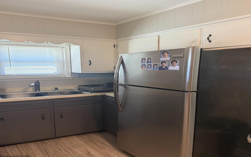 8026 Plainwood Avenue, Stonewood, West Virginia 26301, 2 Bedrooms Bedrooms, 6 Rooms Rooms,1 BathroomBathrooms,Single Family Detached,For Sale,Plainwood,10165202