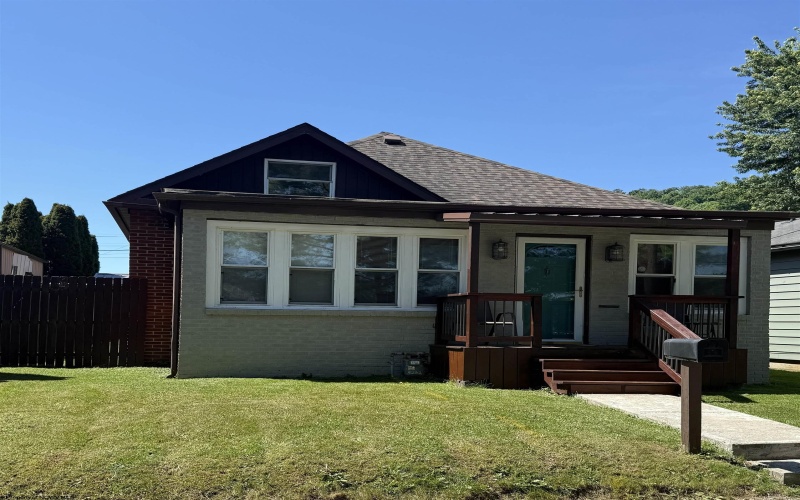 8026 Plainwood Avenue, Stonewood, West Virginia 26301, 2 Bedrooms Bedrooms, 6 Rooms Rooms,1 BathroomBathrooms,Single Family Detached,For Sale,Plainwood,10165202
