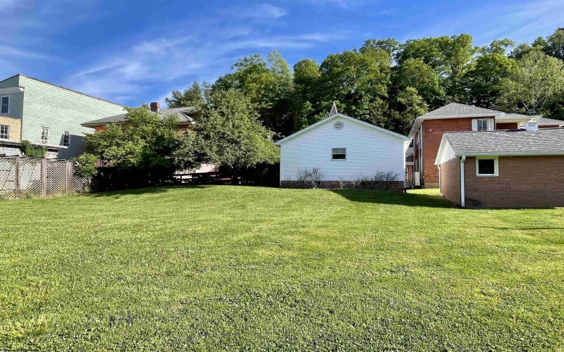 404 Main Street, Sutton, West Virginia 26601, 3 Bedrooms Bedrooms, 6 Rooms Rooms,1 BathroomBathrooms,Single Family Detached,For Sale,Main,10165200 404 Main Street, Sutton, West Virginia 26601, 3 Bedrooms Bedrooms, 6 Rooms Rooms,1 BathroomBathrooms,Single Family Detached,For Sale,Main,10165200