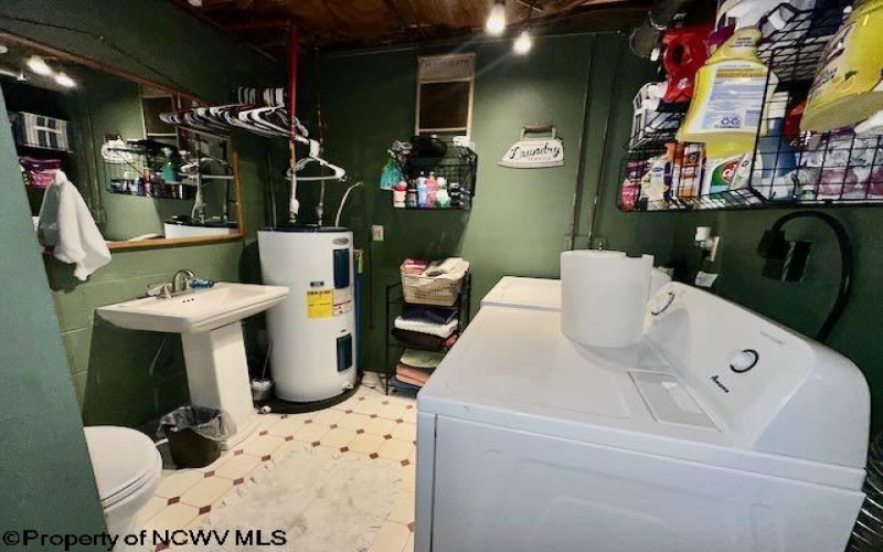 1691 Poe Run Road, Elkins, West Virginia 26241, 3 Bedrooms Bedrooms, 6 Rooms Rooms,2 BathroomsBathrooms,Single Family Detached,For Sale,Poe Run,10165199