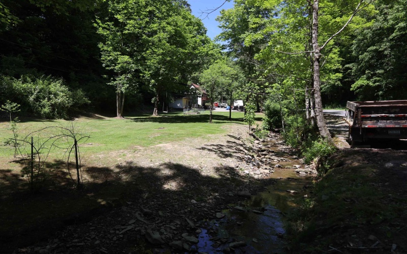 1691 Poe Run Road, Elkins, West Virginia 26241, 3 Bedrooms Bedrooms, 6 Rooms Rooms,2 BathroomsBathrooms,Single Family Detached,For Sale,Poe Run,10165199