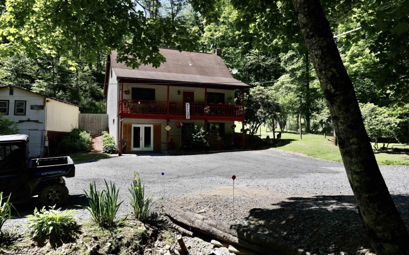 1691 Poe Run Road, Elkins, West Virginia 26241, 3 Bedrooms Bedrooms, 6 Rooms Rooms,2 BathroomsBathrooms,Single Family Detached,For Sale,Poe Run,10165199