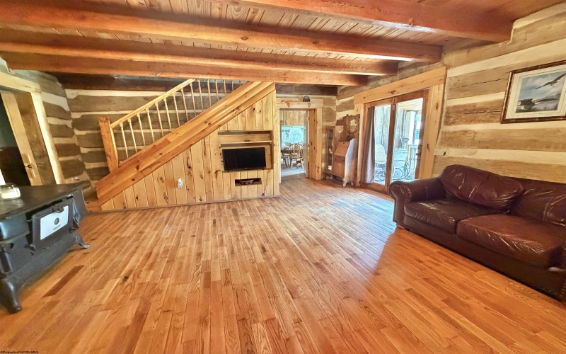 27707 Mountaineer Drive, Seneca Rocks, West Virginia 26884, 4 Bedrooms Bedrooms, 10 Rooms Rooms,2 BathroomsBathrooms,Single Family Detached,For Sale,Mountaineer,10165198