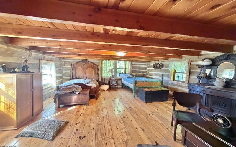 27707 Mountaineer Drive, Seneca Rocks, West Virginia 26884, 4 Bedrooms Bedrooms, 10 Rooms Rooms,2 BathroomsBathrooms,Single Family Detached,For Sale,Mountaineer,10165198