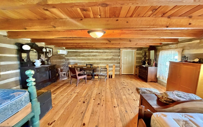 27707 Mountaineer Drive, Seneca Rocks, West Virginia 26884, 4 Bedrooms Bedrooms, 10 Rooms Rooms,2 BathroomsBathrooms,Single Family Detached,For Sale,Mountaineer,10165198