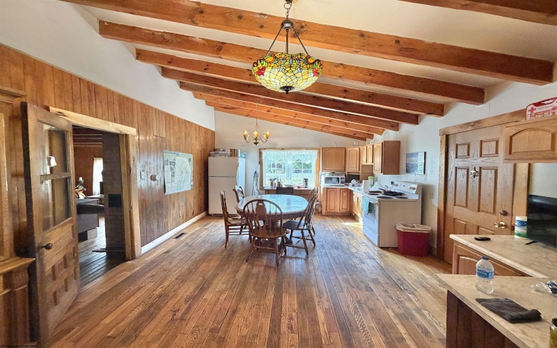 27707 Mountaineer Drive, Seneca Rocks, West Virginia 26884, 4 Bedrooms Bedrooms, 10 Rooms Rooms,2 BathroomsBathrooms,Single Family Detached,For Sale,Mountaineer,10165198