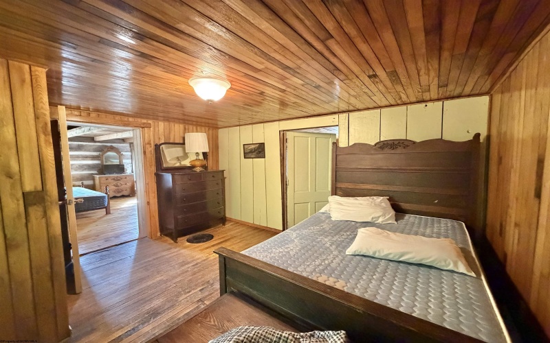 27707 Mountaineer Drive, Seneca Rocks, West Virginia 26884, 4 Bedrooms Bedrooms, 10 Rooms Rooms,2 BathroomsBathrooms,Single Family Detached,For Sale,Mountaineer,10165198