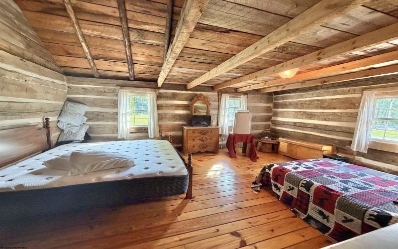 27707 Mountaineer Drive, Seneca Rocks, West Virginia 26884, 4 Bedrooms Bedrooms, 10 Rooms Rooms,2 BathroomsBathrooms,Single Family Detached,For Sale,Mountaineer,10165198