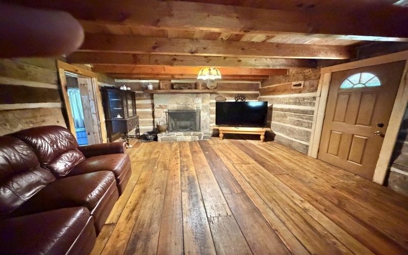 27707 Mountaineer Drive, Seneca Rocks, West Virginia 26884, 4 Bedrooms Bedrooms, 10 Rooms Rooms,2 BathroomsBathrooms,Single Family Detached,For Sale,Mountaineer,10165198