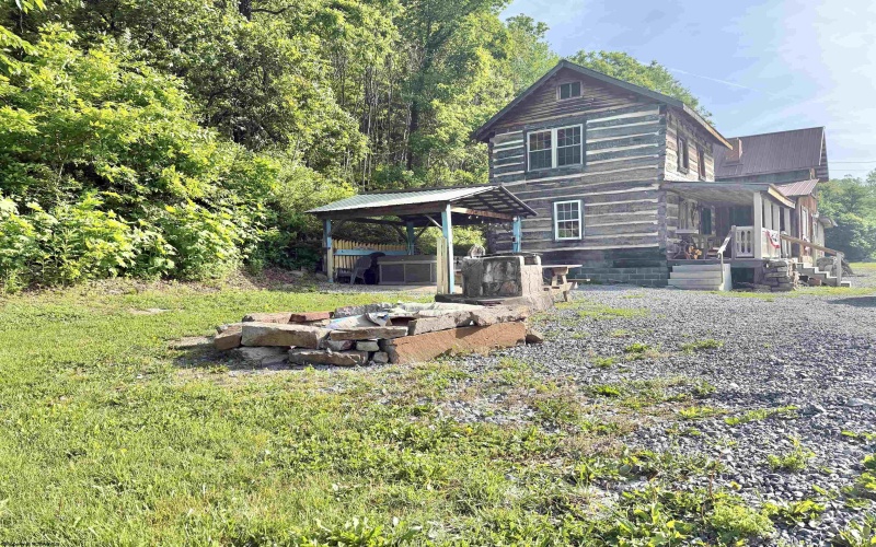 27707 Mountaineer Drive, Seneca Rocks, West Virginia 26884, 4 Bedrooms Bedrooms, 10 Rooms Rooms,2 BathroomsBathrooms,Single Family Detached,For Sale,Mountaineer,10165198