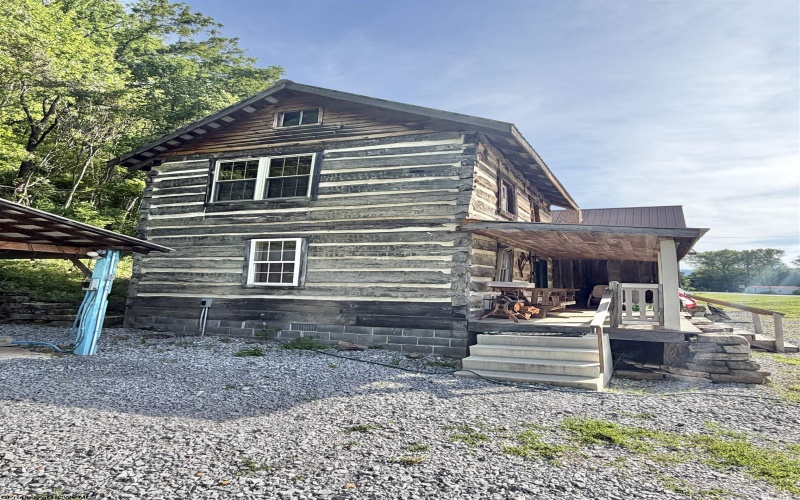 27707 Mountaineer Drive, Seneca Rocks, West Virginia 26884, 4 Bedrooms Bedrooms, 10 Rooms Rooms,2 BathroomsBathrooms,Single Family Detached,For Sale,Mountaineer,10165198