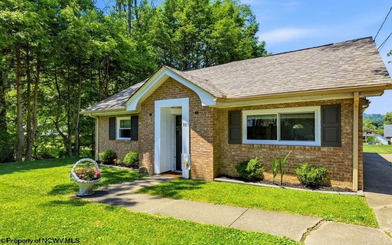 331 Stout Street, Bridgeport, West Virginia 26330, 3 Bedrooms Bedrooms, 5 Rooms Rooms,1 BathroomBathrooms,Single Family Detached,For Sale,Stout,10165195 331 Stout Street, Bridgeport, West Virginia 26330, 3 Bedrooms Bedrooms, 5 Rooms Rooms,1 BathroomBathrooms,Single Family Detached,For Sale,Stout,10165195