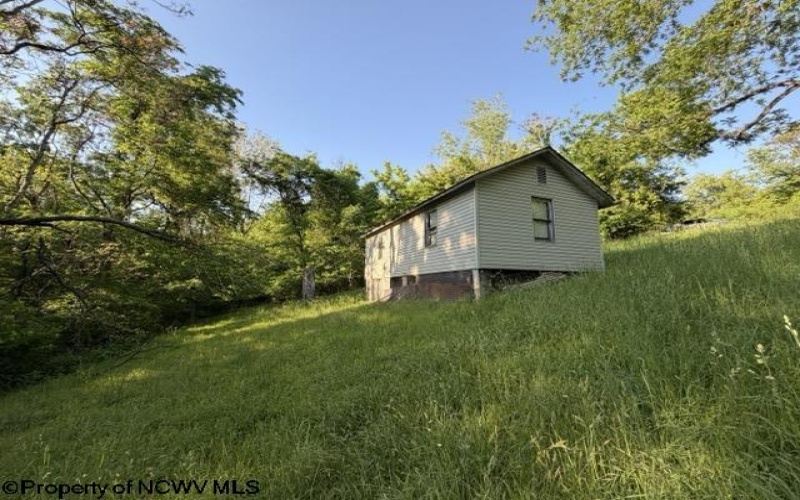 193 Halpine Street, Morgantown, West Virginia 26505, 1 Bedroom Bedrooms, 2 Rooms Rooms,Single Family Detached,For Sale,Halpine,10165194 193 Halpine Street, Morgantown, West Virginia 26505, 1 Bedroom Bedrooms, 2 Rooms Rooms,Single Family Detached,For Sale,Halpine,10165194